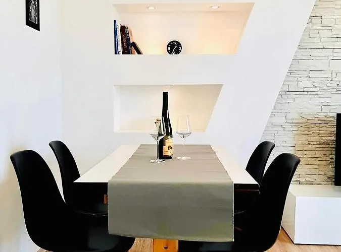 Lejlighed In With Sea View, Balcony, Air Conditioning, Wifi 4325-3 Supetarska Draga