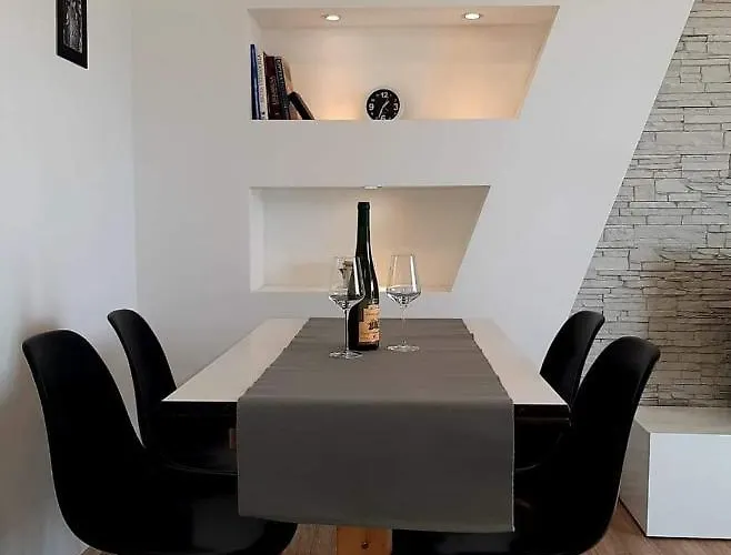 In With Sea View, Balcony, Air Conditioning, Wifi 4325-3