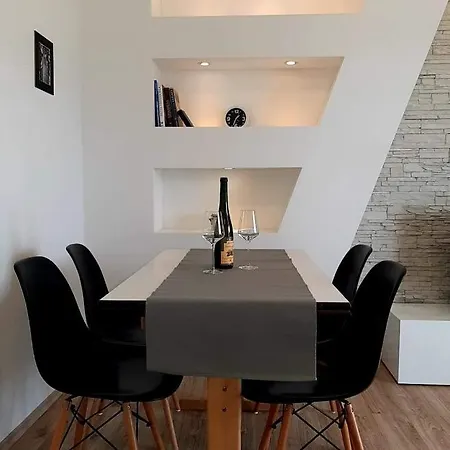 In With Sea View, Balcony, Air Conditioning, Wifi 4325-3