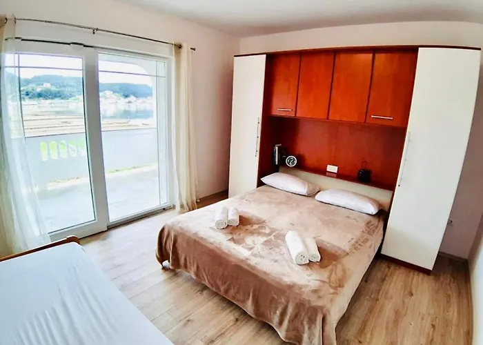 In With Sea View, Balcony, Air Conditioning, Wifi 4325-3 Apartment *